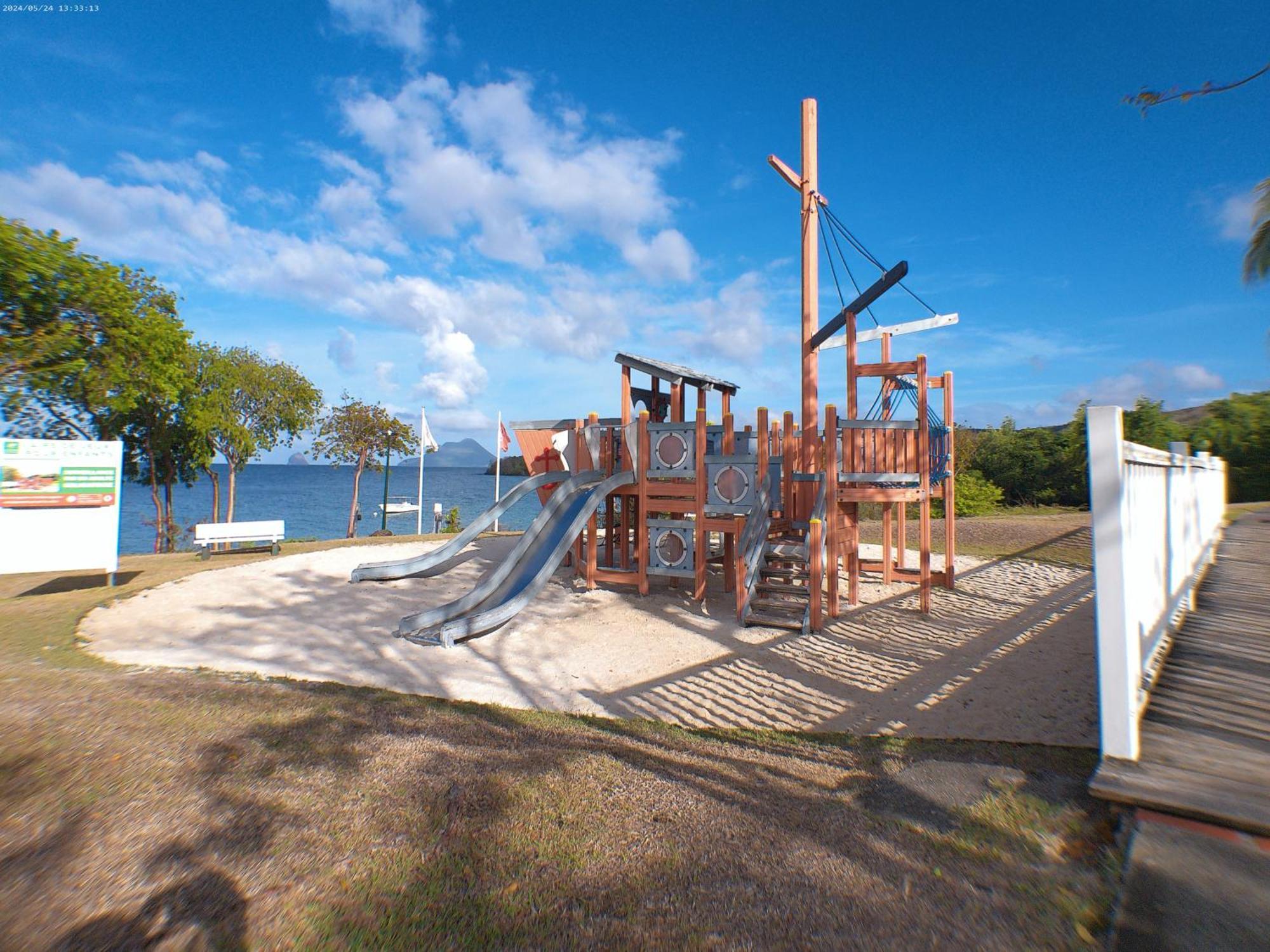 Dans Village Pierre & Vacances - 3 Pieces - Piscine, Plage - Vues Mer, Calme & Spacieux Сент-Люс Екстер'єр фото